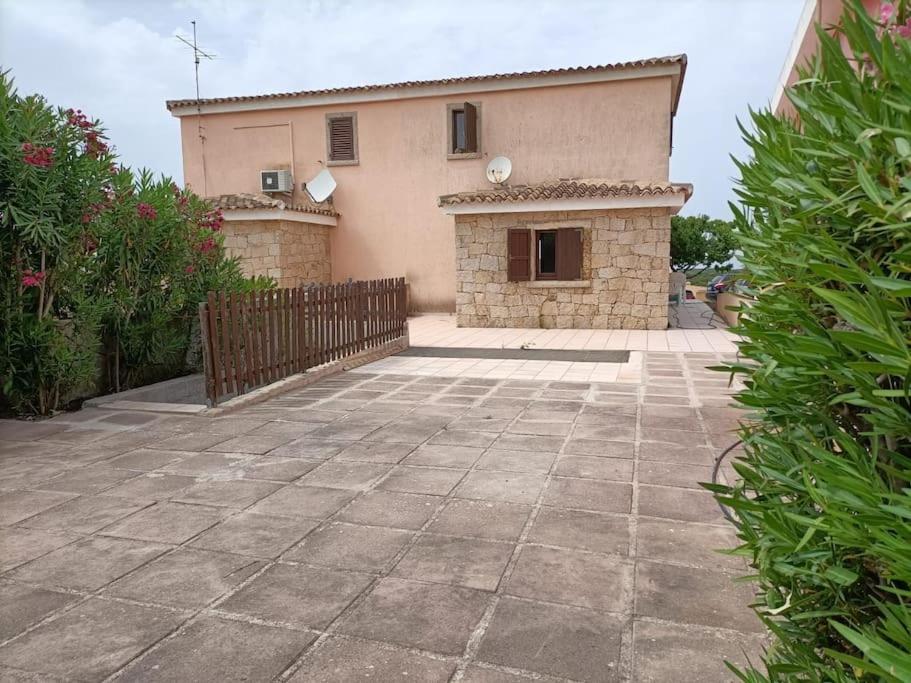 Casa A Pochi Minuti Dalla Spiaggia Di Vignola Vignola Mare Eksteriør billede